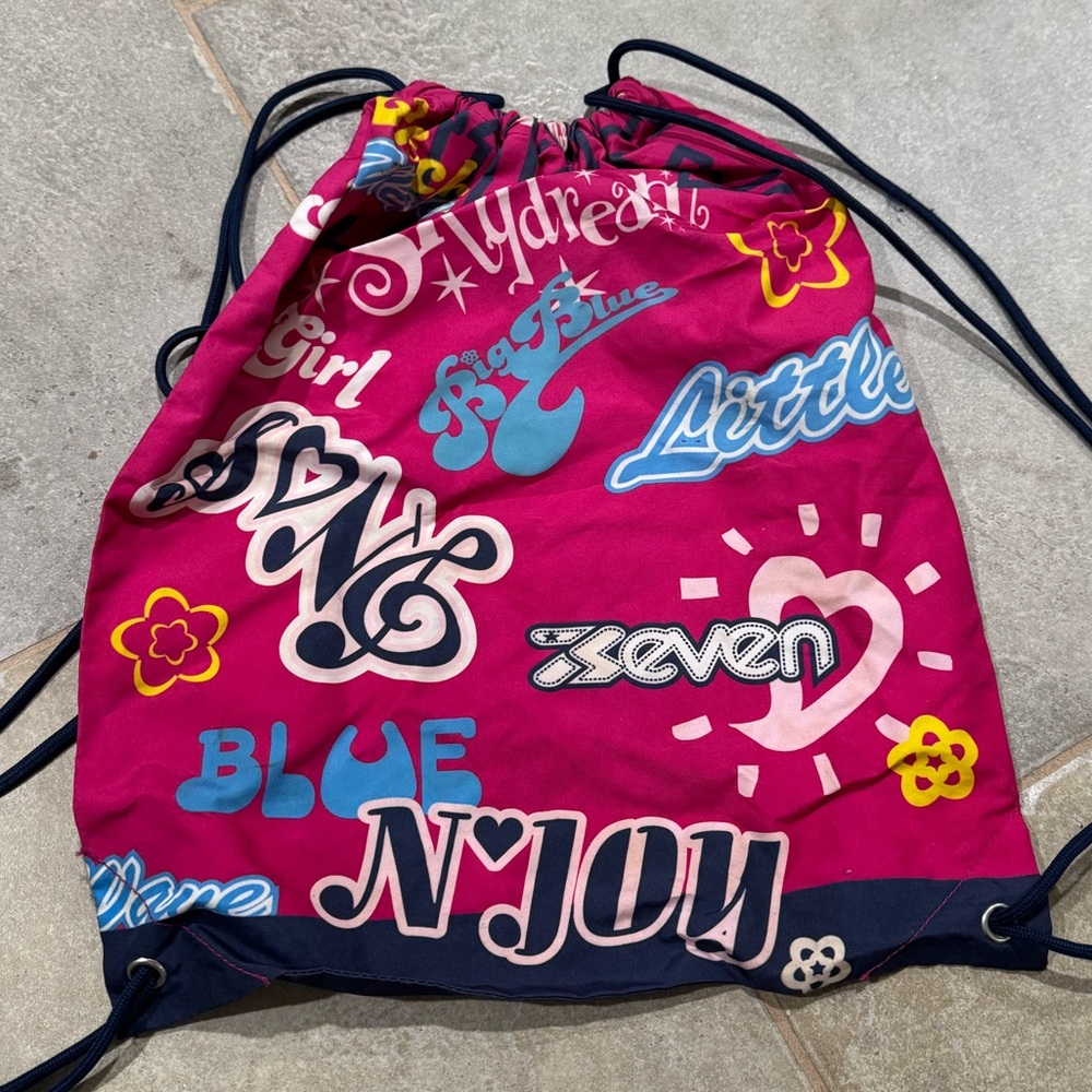 Colorful Graphic Drawstring Backpack - Picture 2 of 3